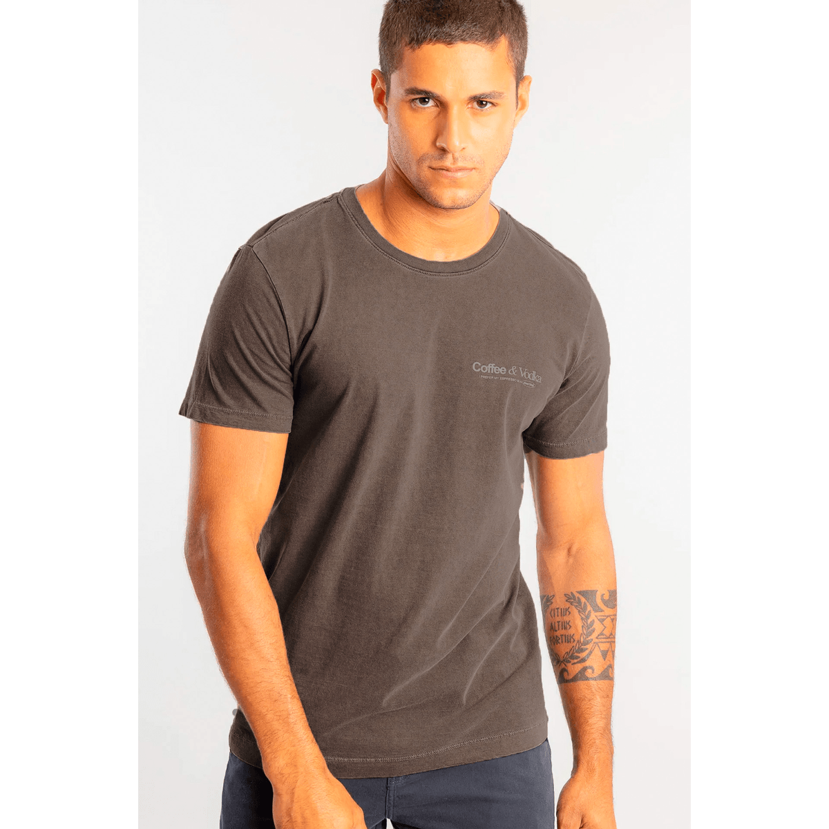 Camiseta Coffee & Vodka W26 Sergio K