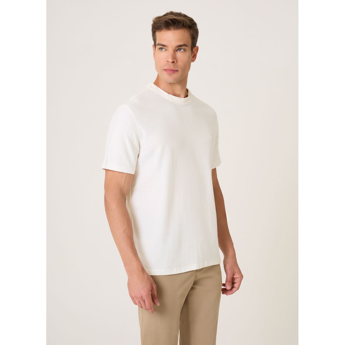 Camiseta Listras Relevo Masculina Dudalina