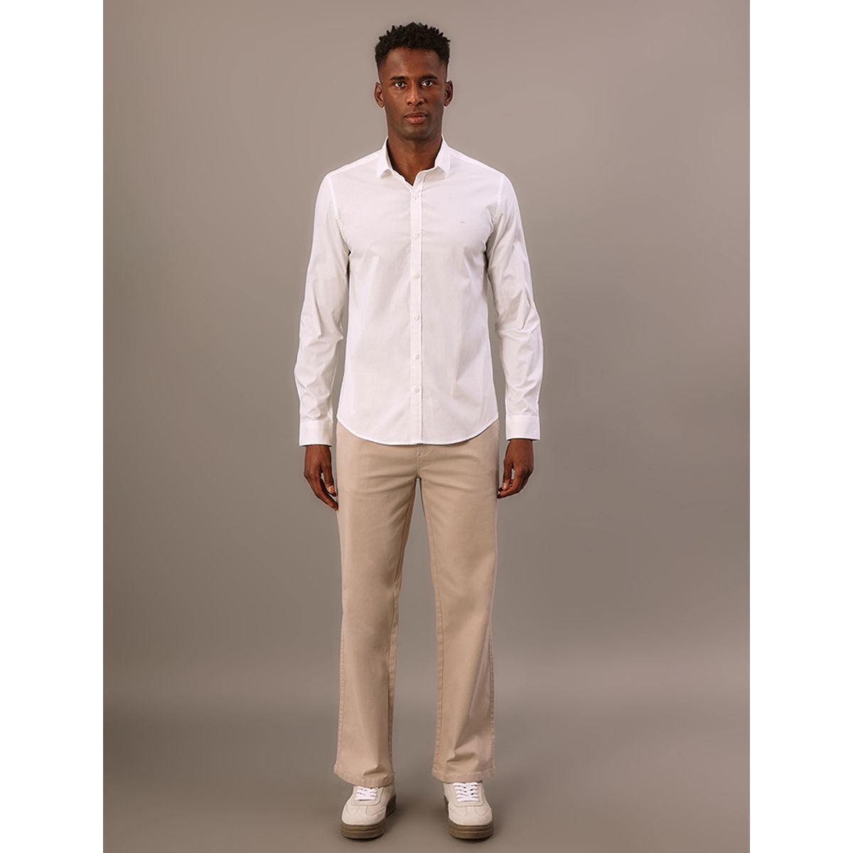 Camisa Masculina Slim Básica de Manga Longa Calvin Klein